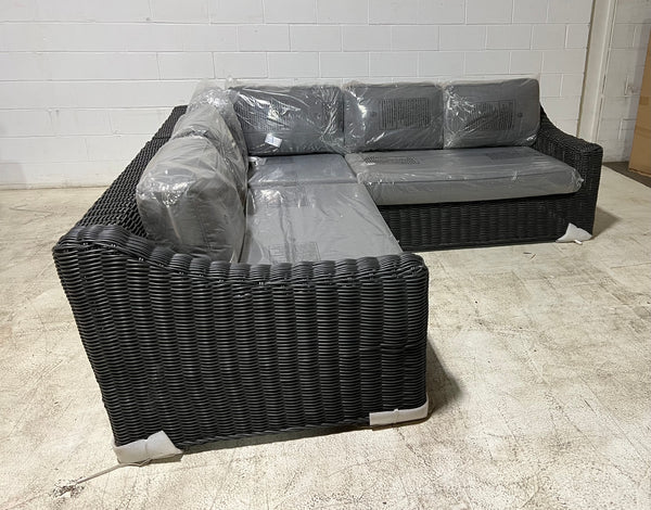 BRETTON 8X8 SECTIONAL SET -1211-100